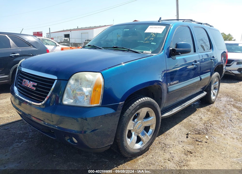 2007 GMC YUKON SLE VIN: 1GKFK13057R398855