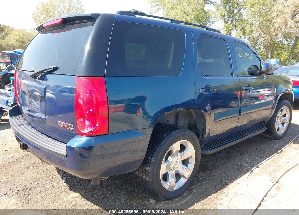 2007 GMC YUKON SLE VIN: 1GKFK13057R398855