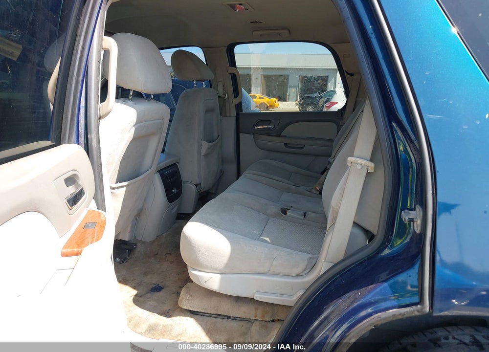 2007 GMC YUKON SLE VIN: 1GKFK13057R398855