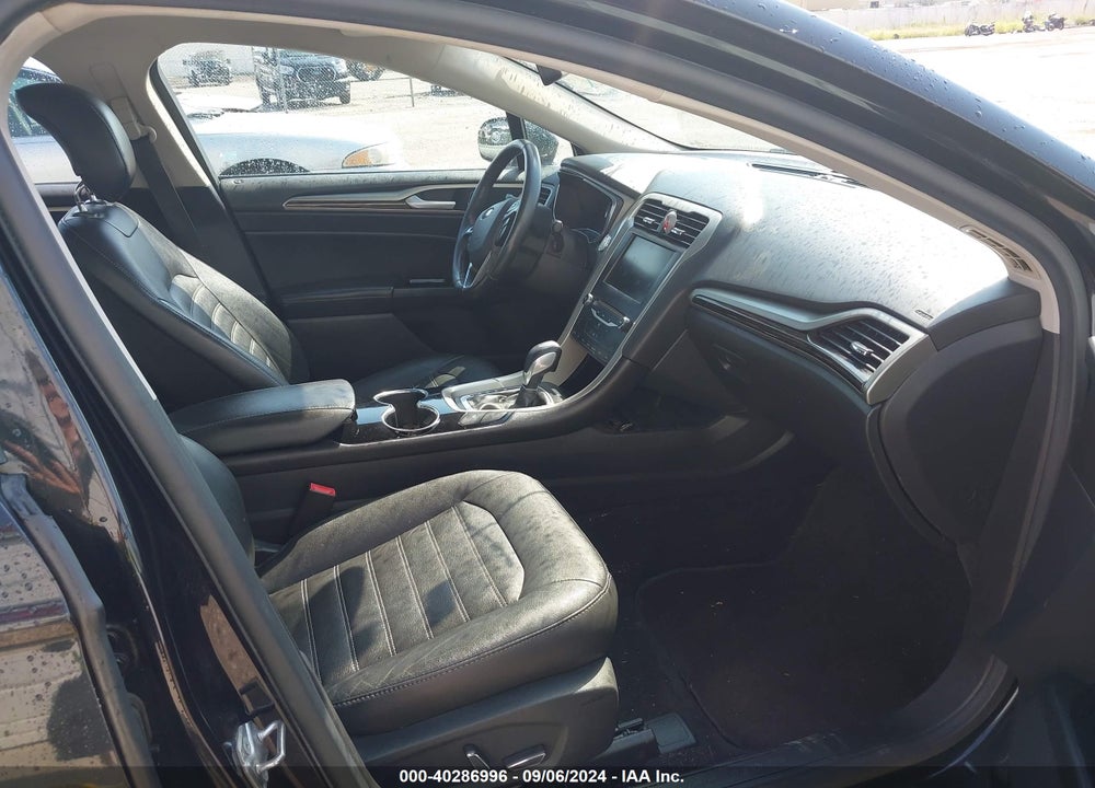 2015 FORD FUSION SE VIN: 3FA6P0HD1FR128212
