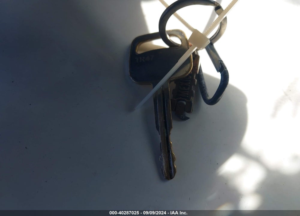 2007 SCION TC VIN: JTKDE167870179677