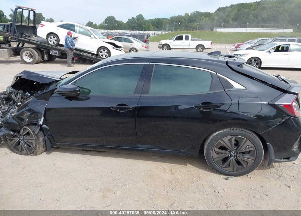 2018 HONDA CIVIC EX VIN: SHHFK7H50JU219250