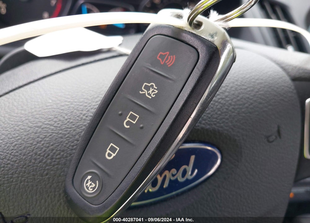 2019 FORD ESCAPE SE VIN: 1FMCU9GD9KUC23031