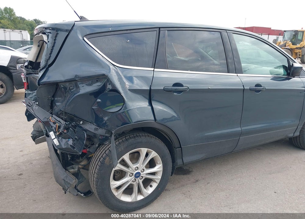 2019 FORD ESCAPE SE VIN: 1FMCU9GD9KUC23031