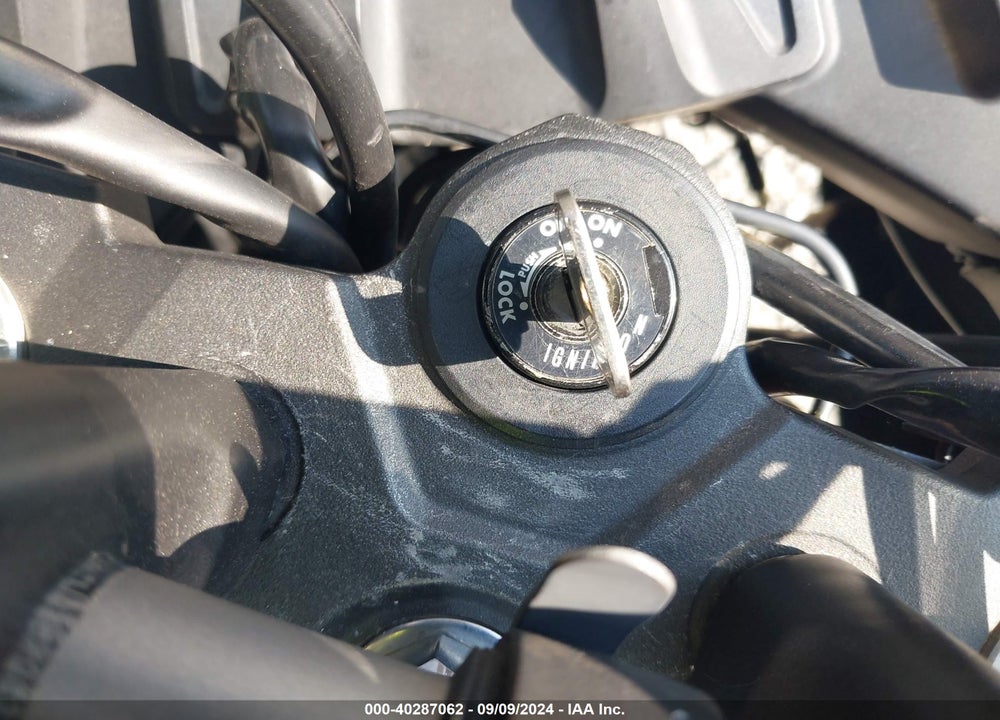 2016 YAMAHA FZ6 R VIN: JYARJ18E1GA014631