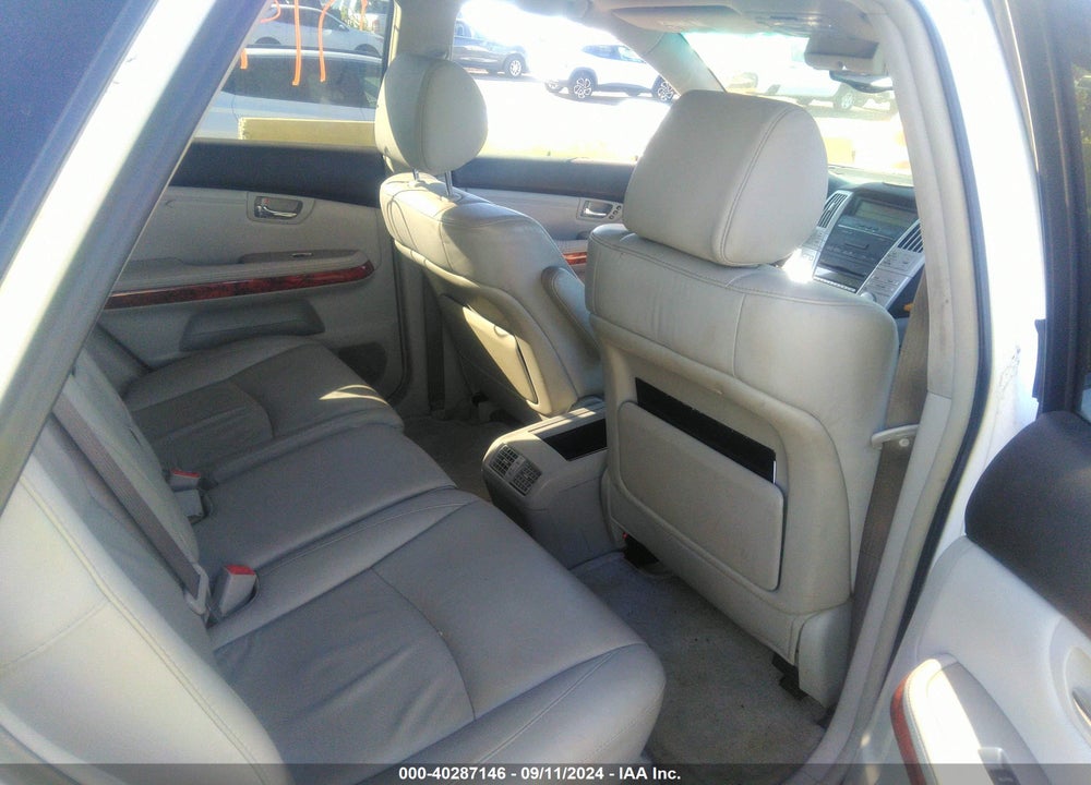 2007 LEXUS RX 350 VIN: 2T2HK31U27C003932