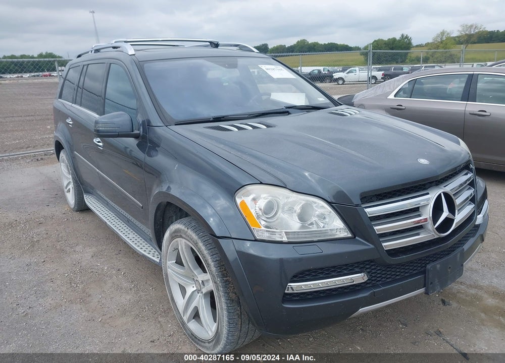 2011 MERCEDES-BENZ GL 550 4MATIC VIN: 4JGBF8GE3BA728556