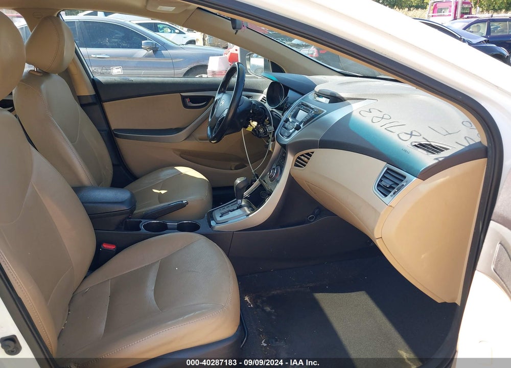 2013 HYUNDAI ELANTRA VIN: 5NPDH4AEXDH427819