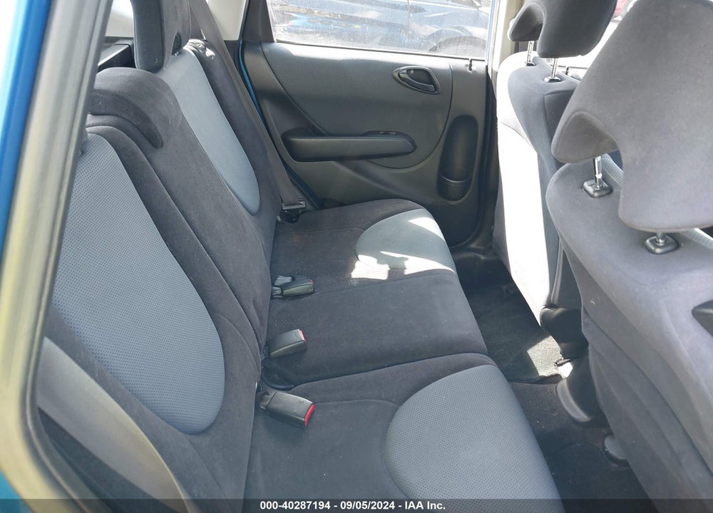 2008 HONDA FIT VIN: JHMGD37468S008437