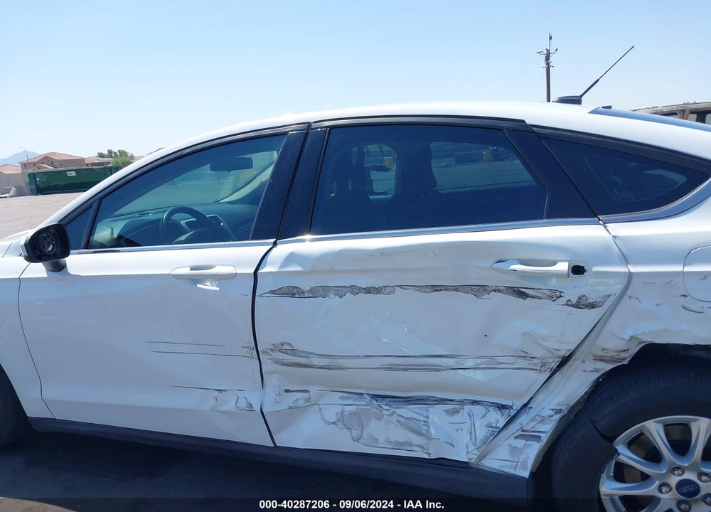 2016 FORD FUSION S VIN: 3FA6P0G78GR145179