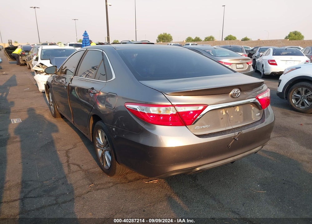 2017 TOYOTA CAMRY SE VIN: 4T1BF1FK5HU735644