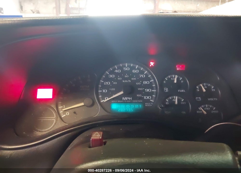 2001 CHEVROLET SILVERADO 1500 LS VIN: 1GCEC14VX1Z130065