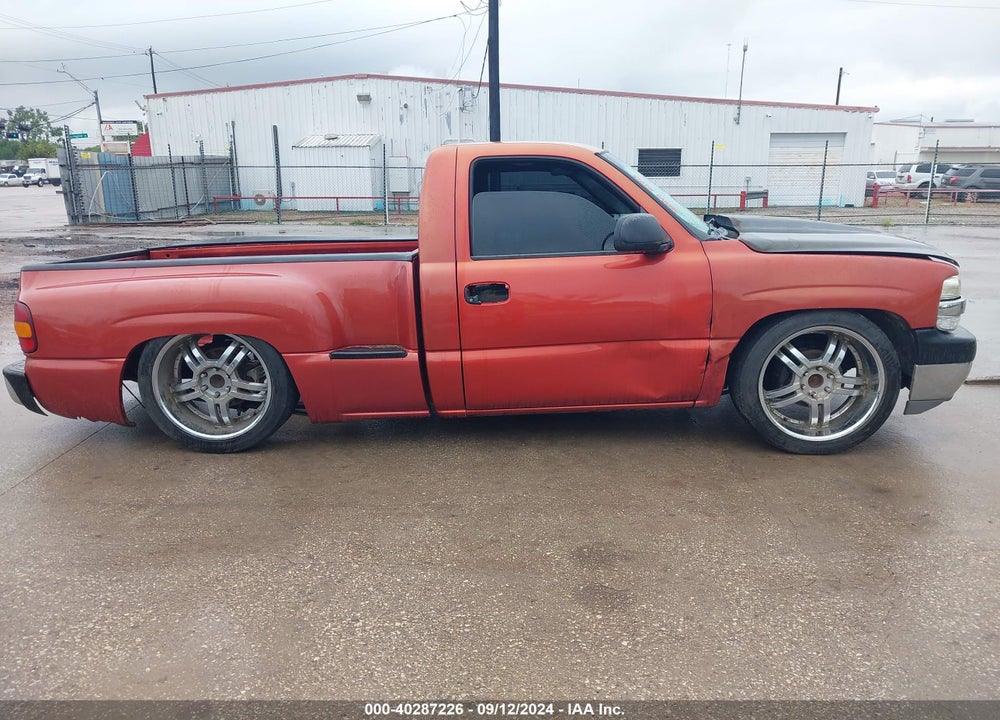 2001 CHEVROLET SILVERADO 1500 LS VIN: 1GCEC14VX1Z130065