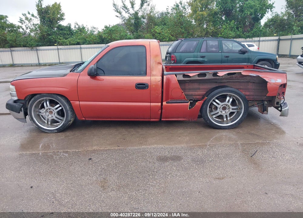 2001 CHEVROLET SILVERADO 1500 LS VIN: 1GCEC14VX1Z130065