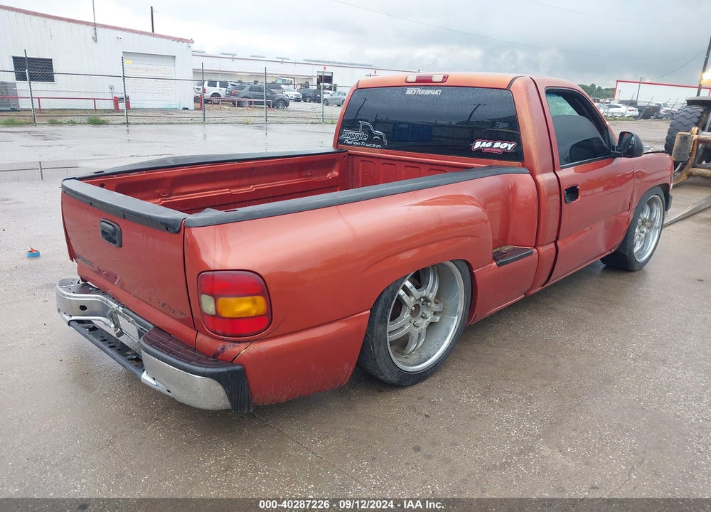 2001 CHEVROLET SILVERADO 1500 LS VIN: 1GCEC14VX1Z130065