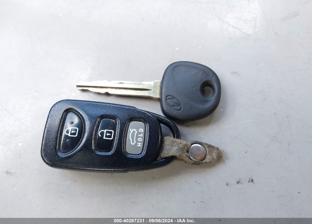 2011 HYUNDAI ELANTRA GLS VIN: 5NPDH4AE5BH007950