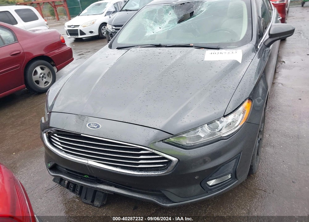 2019 FORD FUSION SE VIN: 3FA6P0HD7KR248428