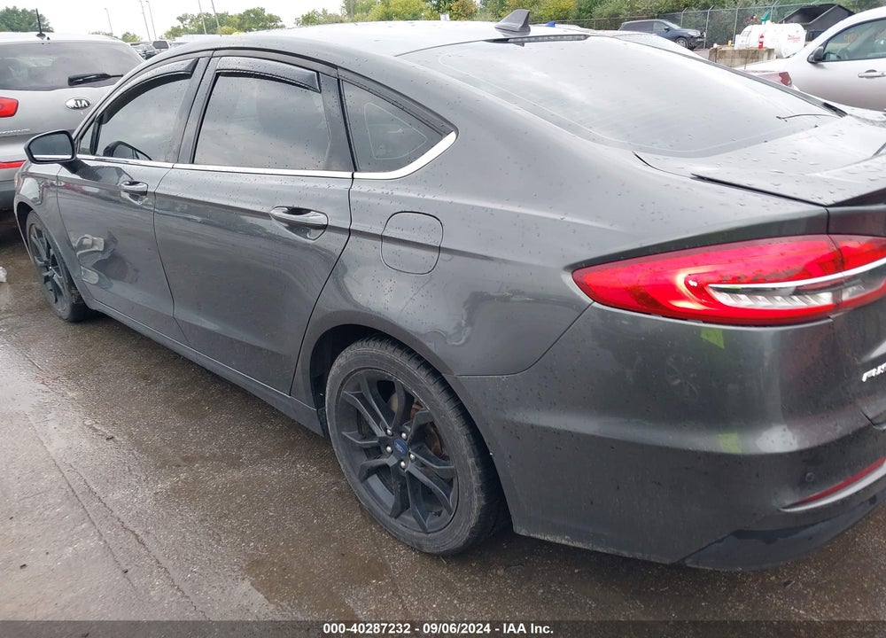 2019 FORD FUSION SE VIN: 3FA6P0HD7KR248428