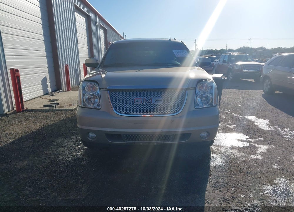 2007 GMC YUKON XL 1500 DENALI VIN: 1GKFK66877J307484