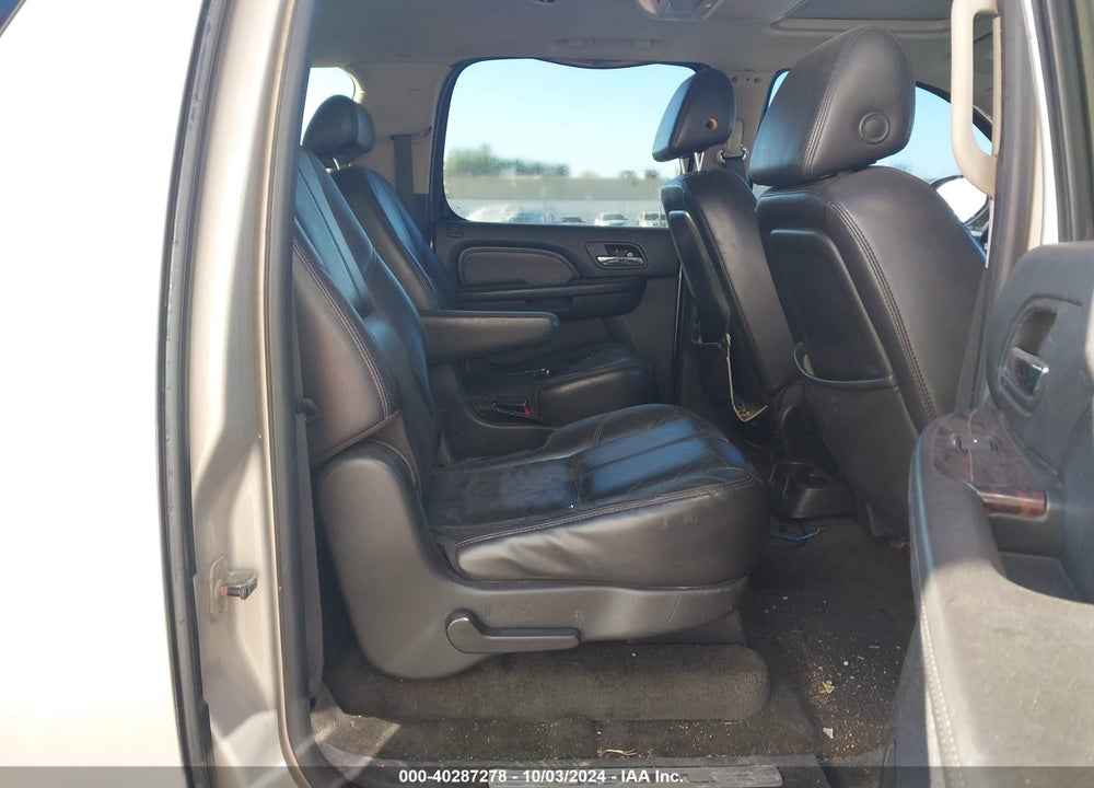 2007 GMC YUKON XL 1500 DENALI VIN: 1GKFK66877J307484