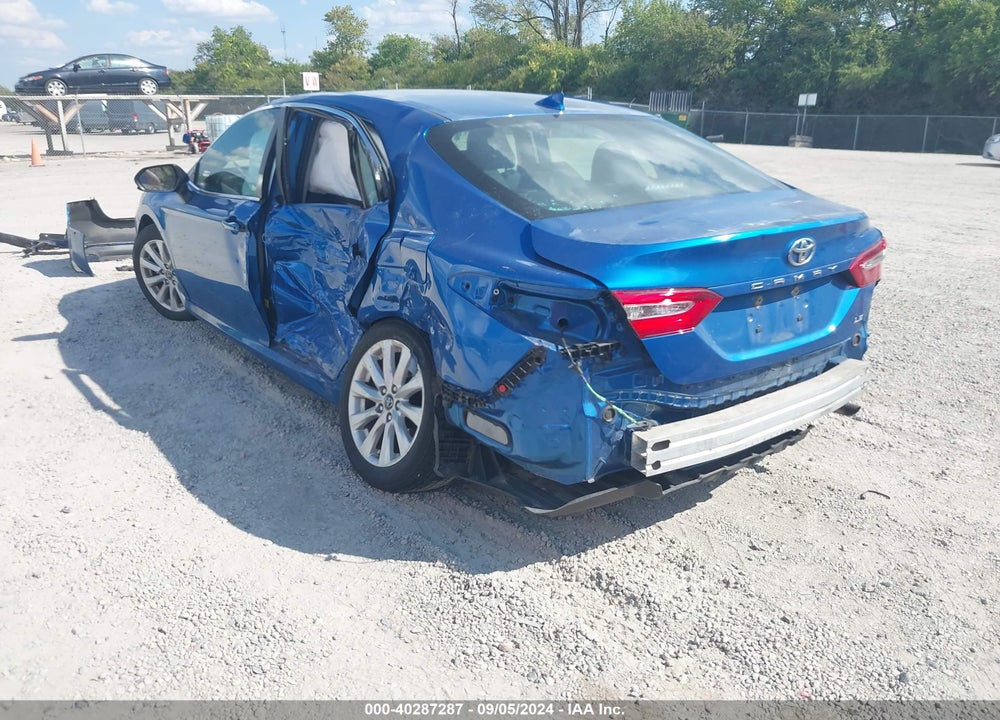 2019 TOYOTA CAMRY LE VIN: 4T1B11HK9KU275407