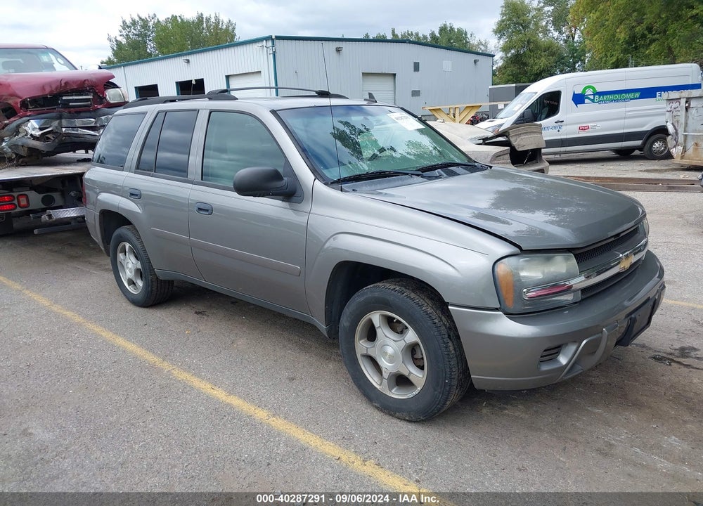 2007 CHEVROLET TRAILBLAZER LS VIN: 1GNDT13S472290051