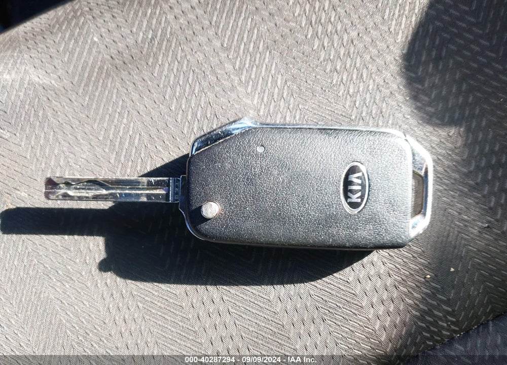 2021 KIA SPORTAGE LX VIN: KNDPMCAC9M7887964