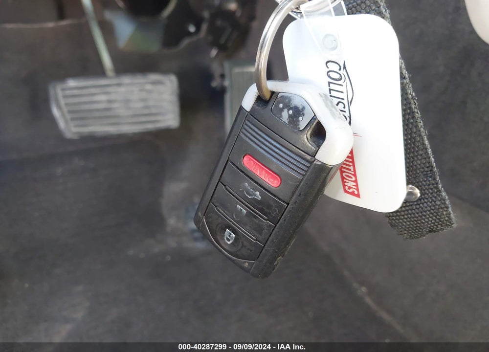 2013 ACURA TL 3.5 VIN: 19UUA8F55DA003784