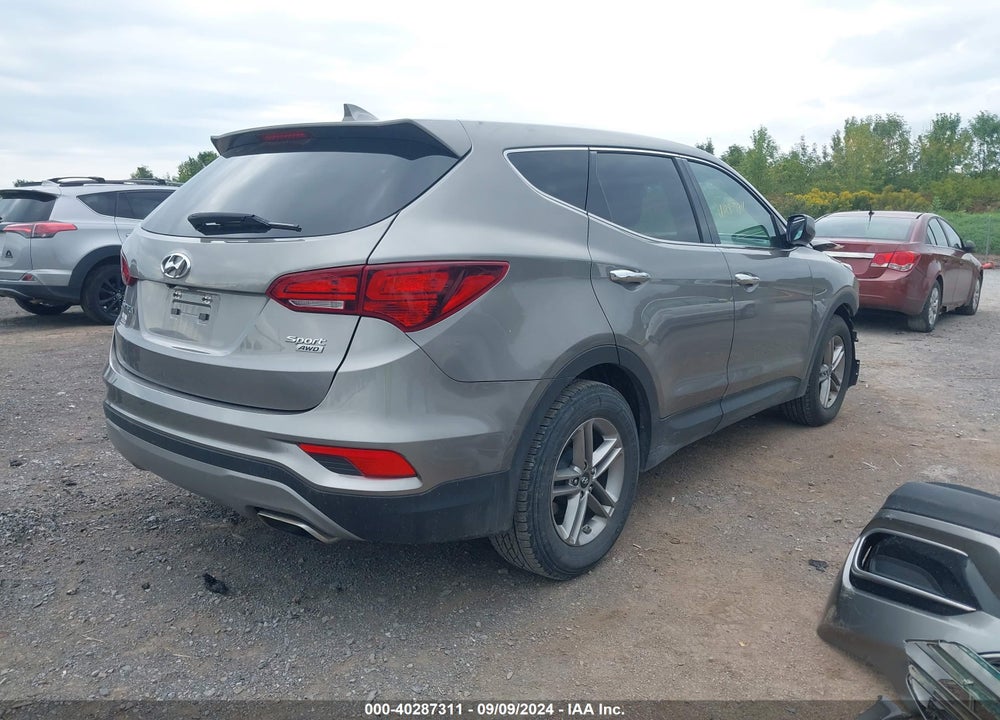 2017 HYUNDAI SANTA FE SPORT 2.4L VIN: 5NMZTDLB5HH043439