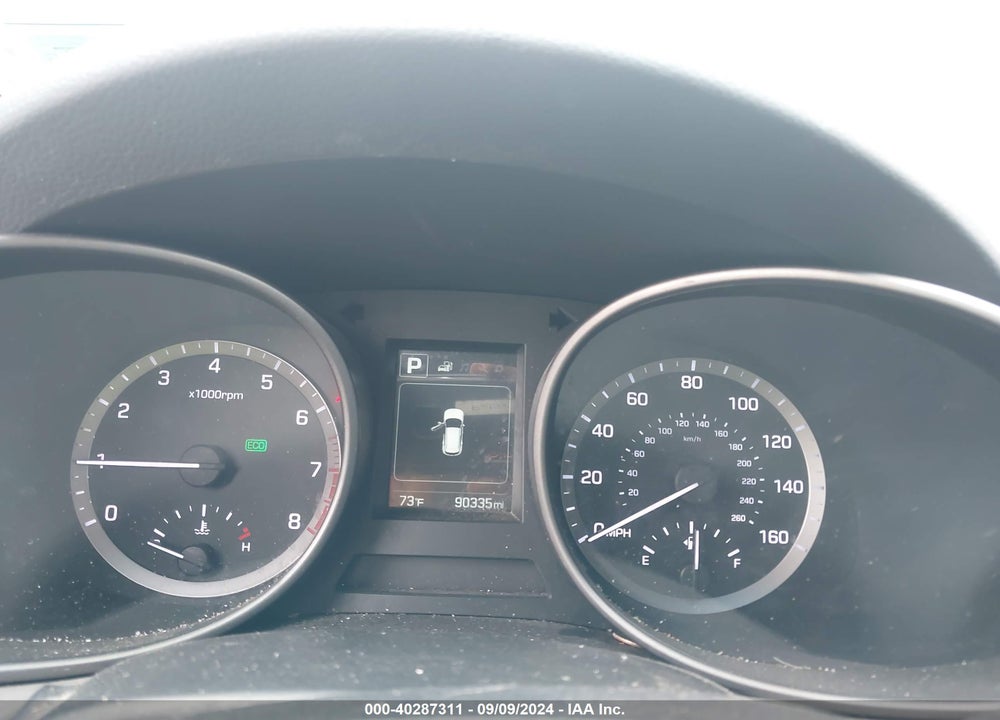 2017 HYUNDAI SANTA FE SPORT 2.4L VIN: 5NMZTDLB5HH043439
