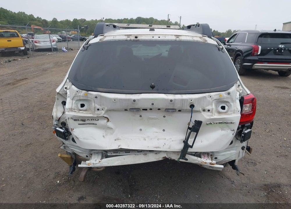2015 SUBARU OUTBACK 2.5I LIMITED VIN: 4S4BSBLC5F3212366