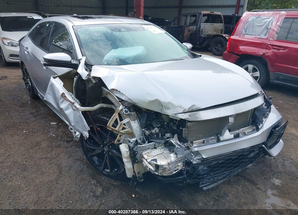 2018 HONDA CIVIC SPORT TOURING VIN: SHHFK7H99JU219704