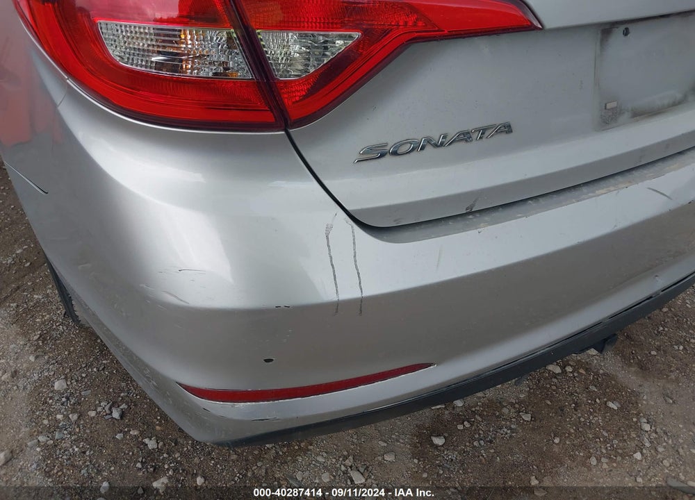 2015 HYUNDAI SONATA SE VIN: 5NPE24AF3FH255280