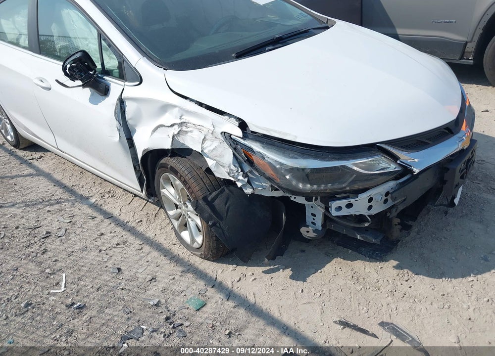 2019 CHEVROLET CRUZE VIN: 1G1BE5SM5K7107152
