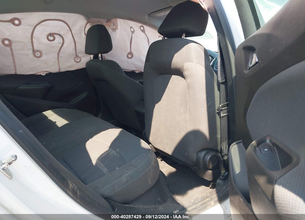 2019 CHEVROLET CRUZE VIN: 1G1BE5SM5K7107152