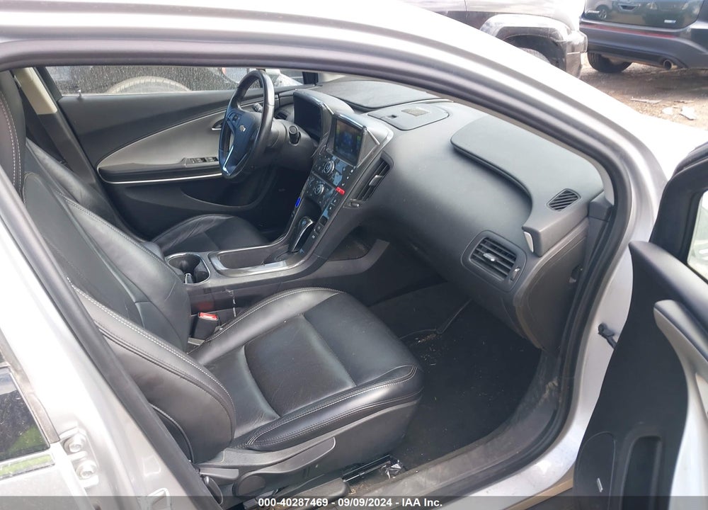 2011 CHEVROLET VOLT VIN: 1G1RD6E47BU102684