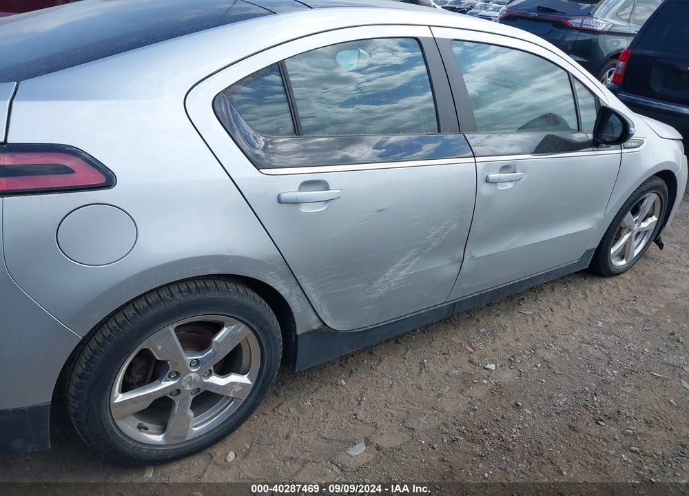2011 CHEVROLET VOLT VIN: 1G1RD6E47BU102684