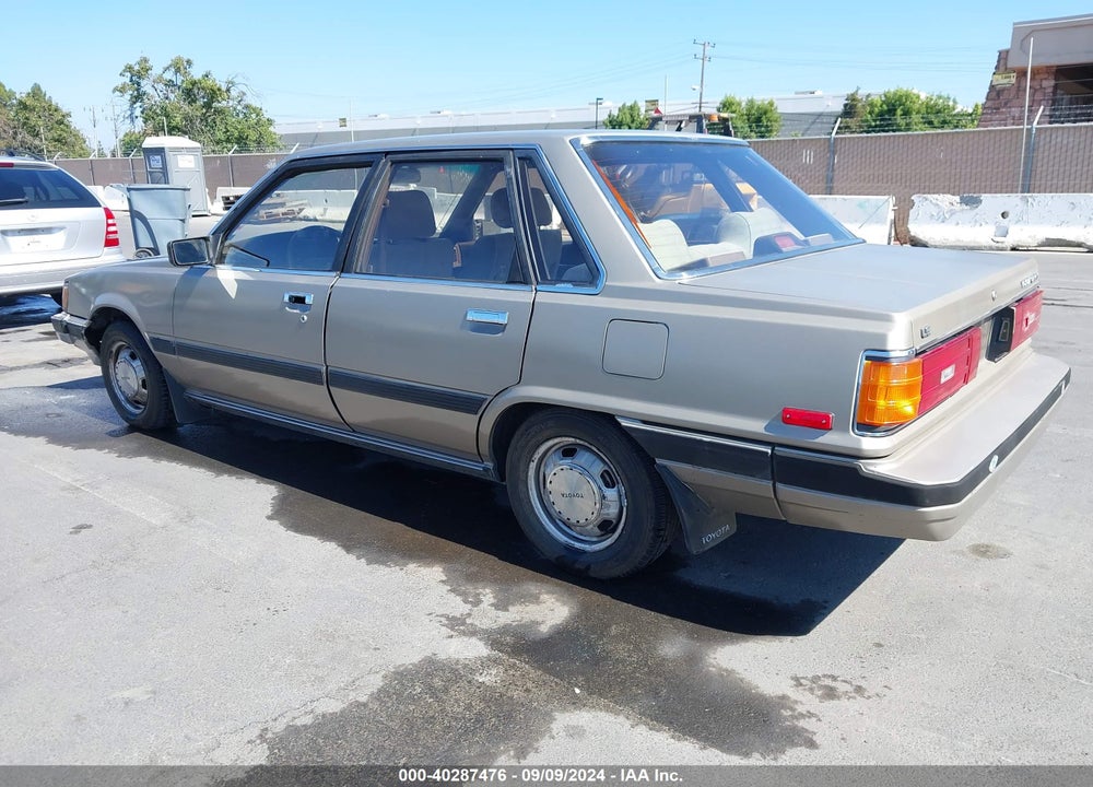 1986 TOYOTA CAMRY LE VIN: JT2SV16E7G0421090