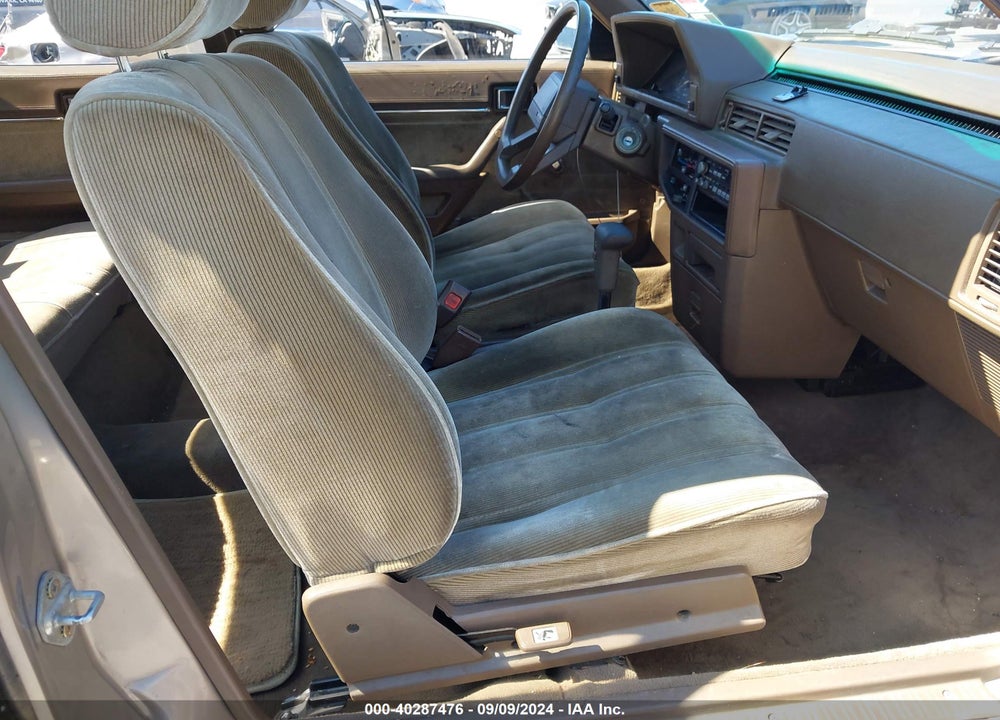1986 TOYOTA CAMRY LE VIN: JT2SV16E7G0421090