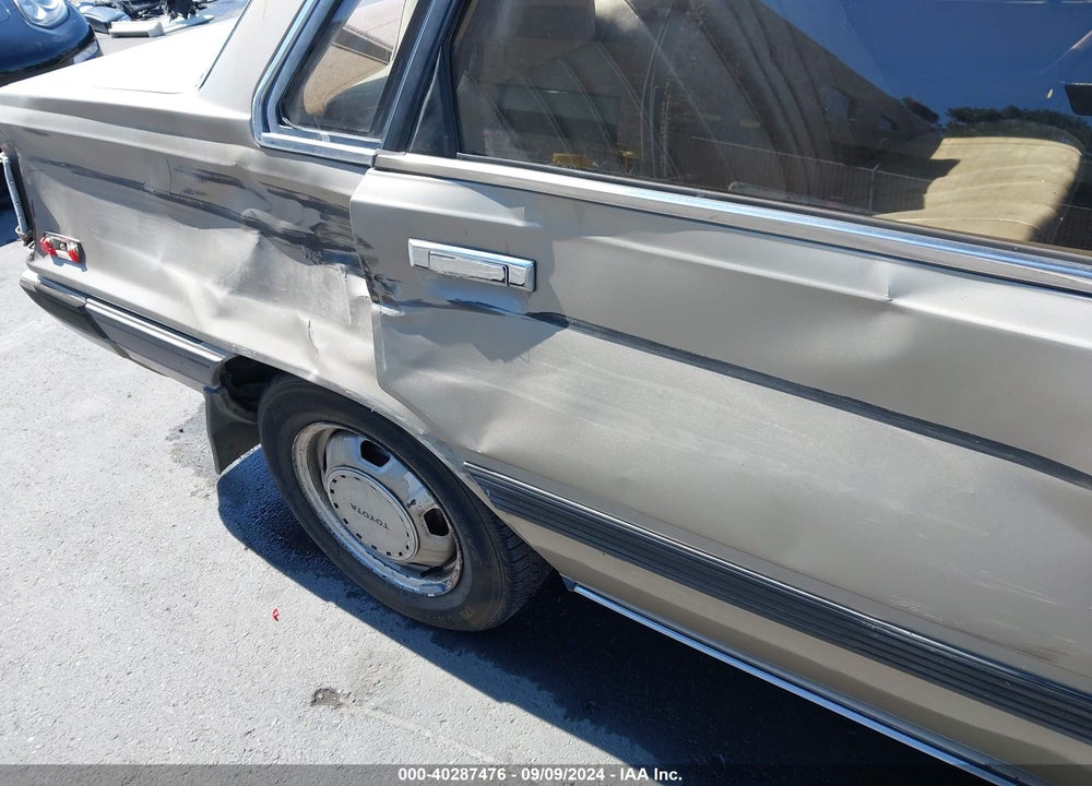 1986 TOYOTA CAMRY LE VIN: JT2SV16E7G0421090