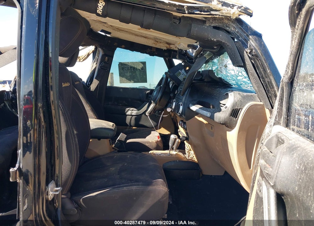 2014 JEEP WRANGLER UNLIMITED SAHARA VIN: 1C4BJWEG1EL135914