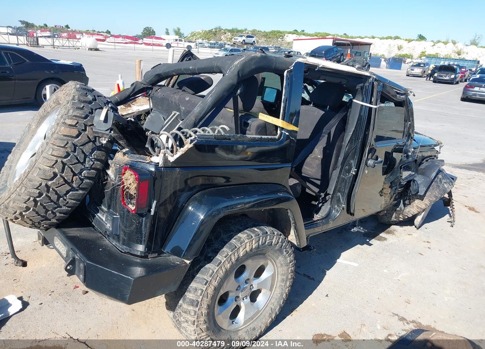 2014 JEEP WRANGLER UNLIMITED SAHARA VIN: 1C4BJWEG1EL135914