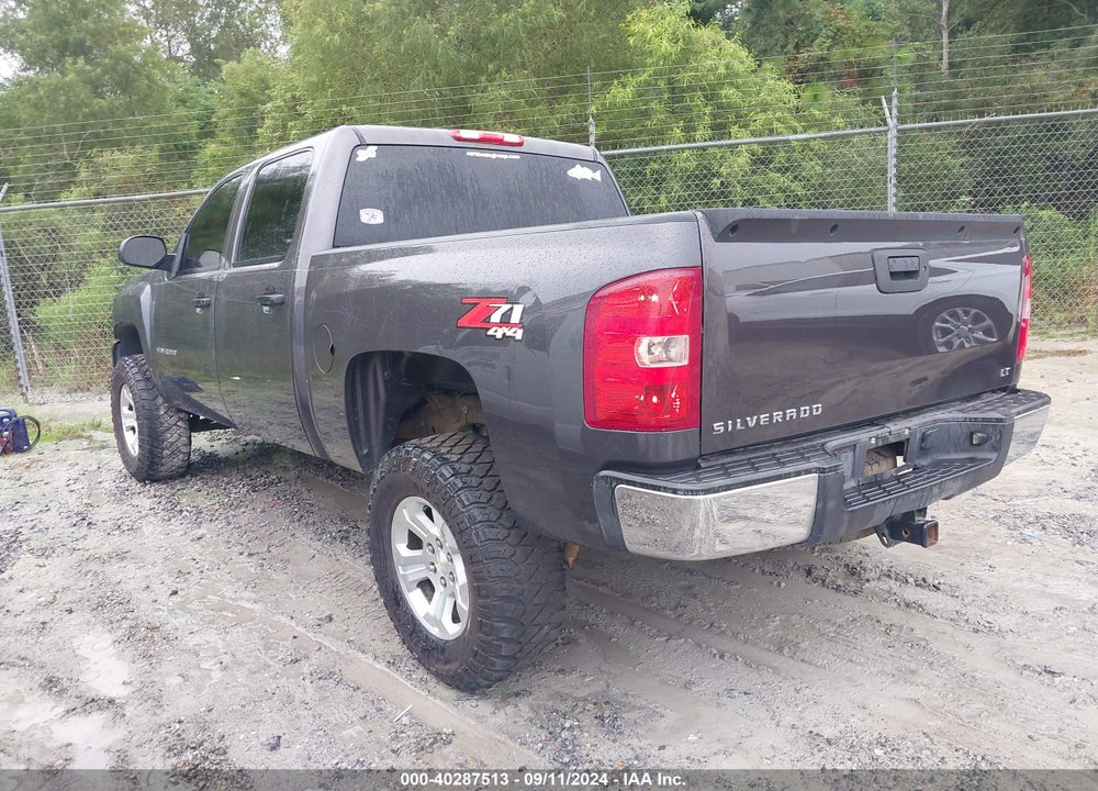 2011 CHEVROLET SILVERADO 1500 LT VIN: 3GCPKSE35BG298387