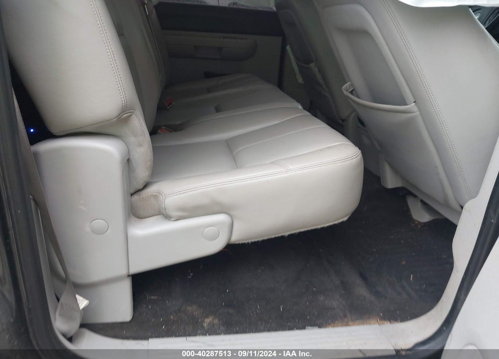 2011 CHEVROLET SILVERADO 1500 LT VIN: 3GCPKSE35BG298387