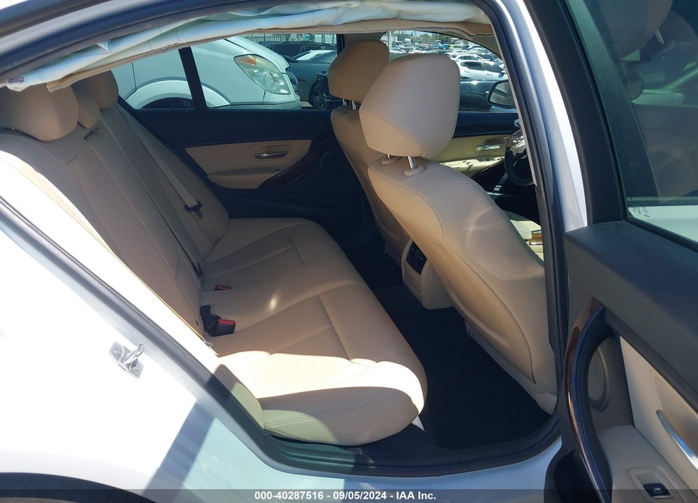 2018 BMW 320I VIN: WBA8E1G53JNU90723