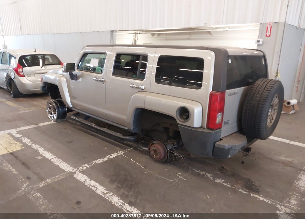 2007 HUMMER H3 SUV VIN: 5GTDN13E678219498