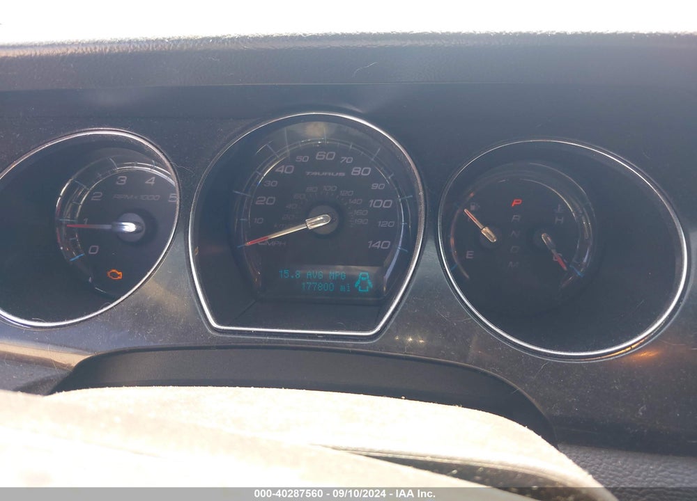 2011 FORD TAURUS LIMITED VIN: 1FAHP2FW5BG106188