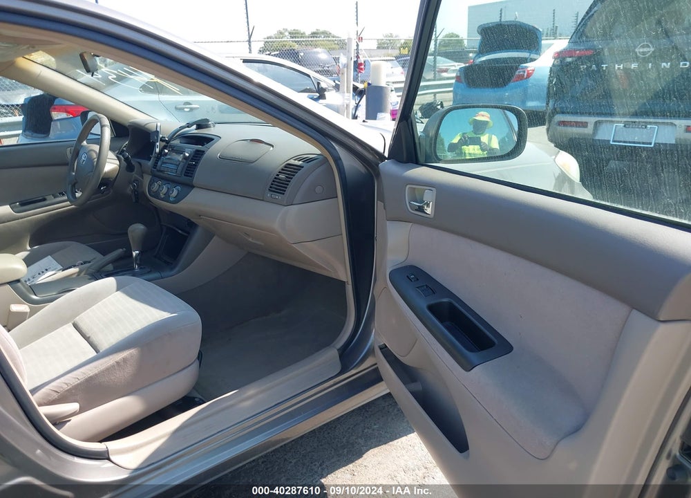 2005 TOYOTA CAMRY LE VIN: 4T1BE32K55U941434