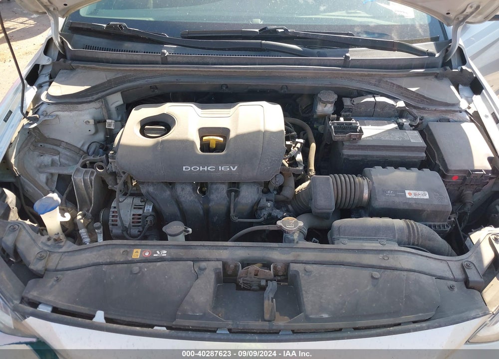 2018 HYUNDAI ELANTRA SE VIN: 5NPD74LF7JH395173