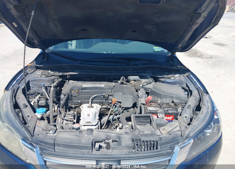 2013 HONDA ACCORD VIN: 1HGCR2F78DA000218